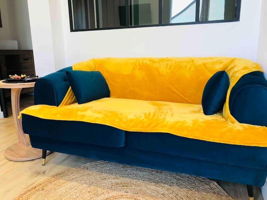 Maisonnette Avec Terrasse Argences エクステリア 写真