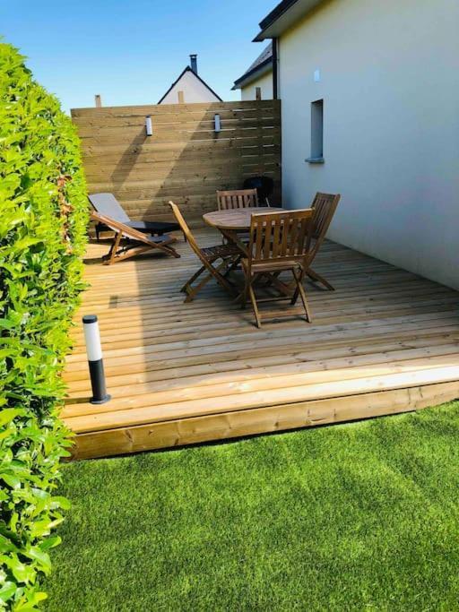 Maisonnette Avec Terrasse Argences エクステリア 写真