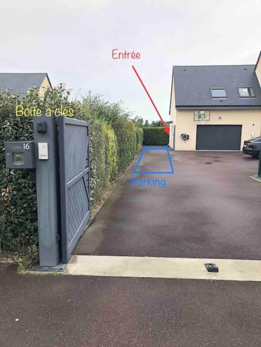 Maisonnette Avec Terrasse Argences エクステリア 写真